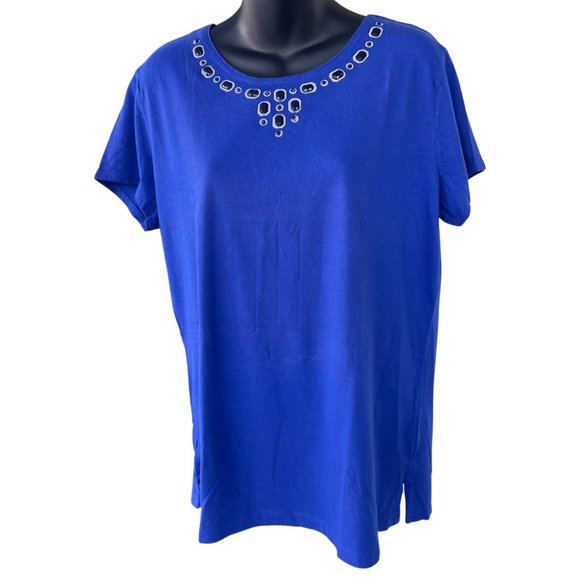 🌸6/$20🌸 Beaded Scoop Neck Shortsleeve T-Shirt - Picture 2 of 6